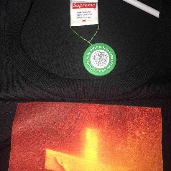 Supreme piss Christ shirt - Picture 4 of 4